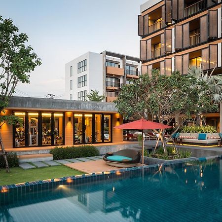 The Silver Palm Wellness Resort Bangkok Exterior photo
